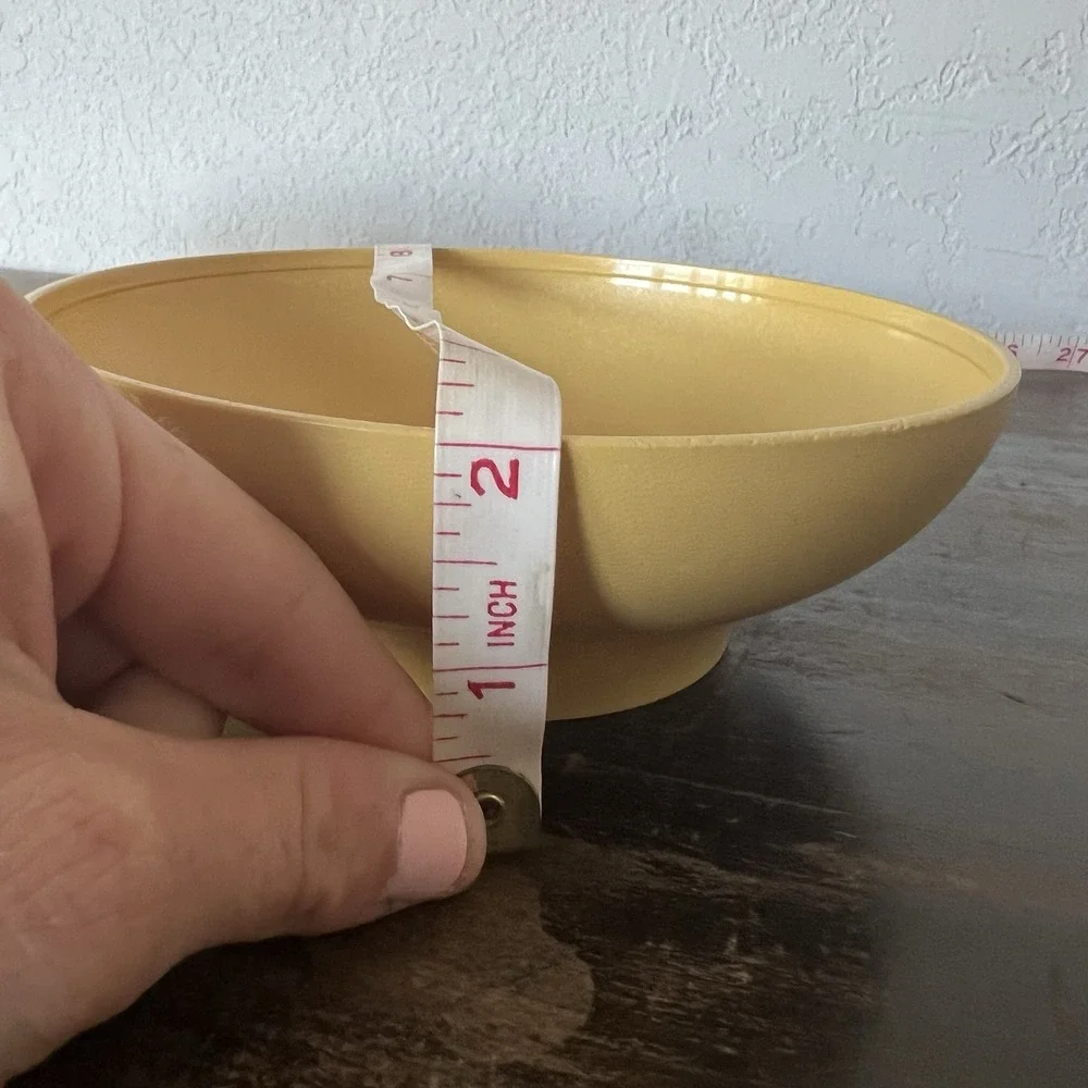 Set of 5 Tupperware Harvest Gold Yellow Cereal Salad Bowls 890 Vintage Stackable